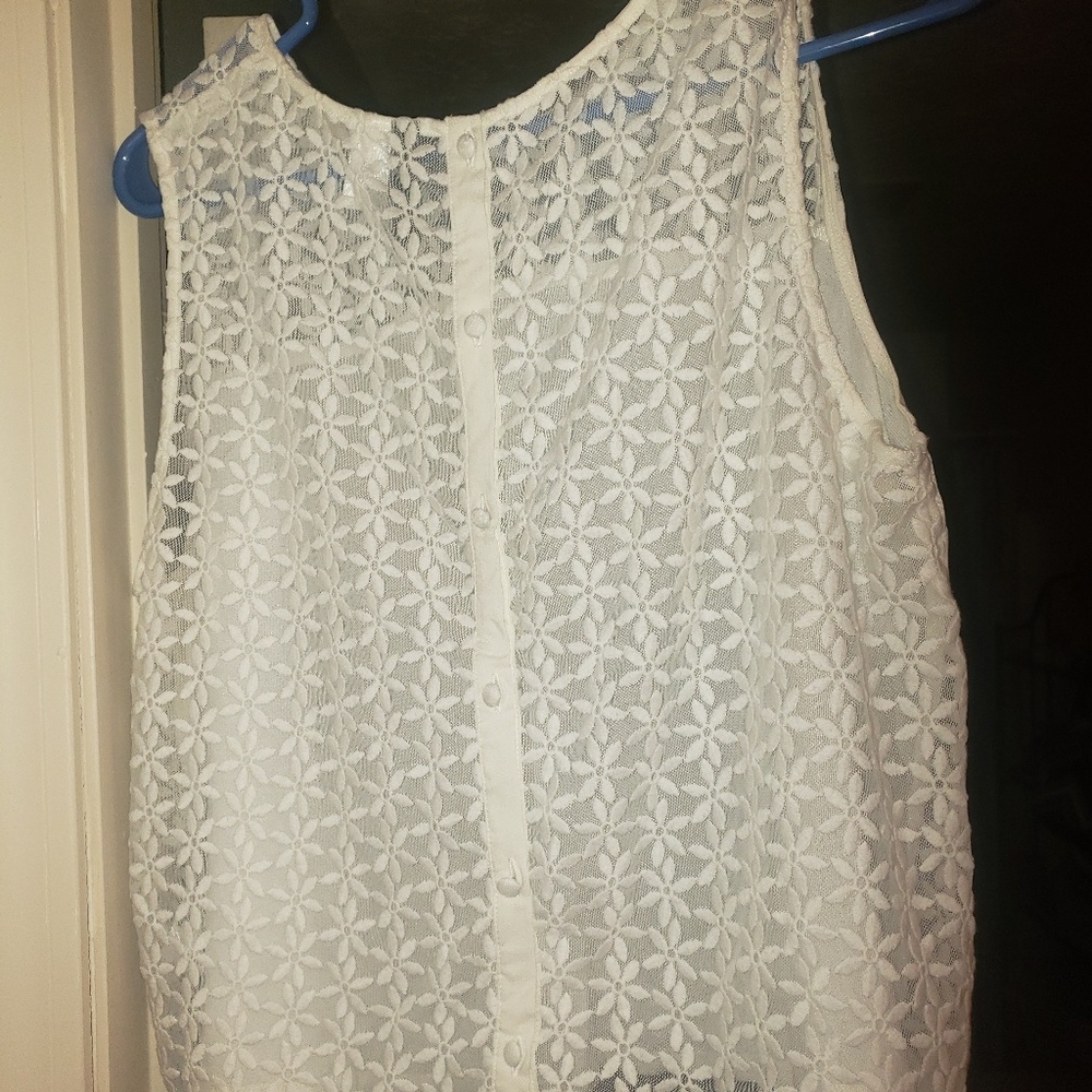 White Tank - Picture 3 of 3